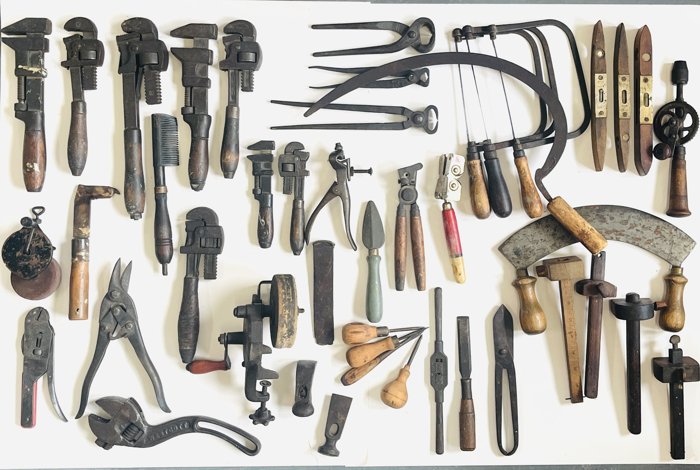 Ensemble d'outils vintage